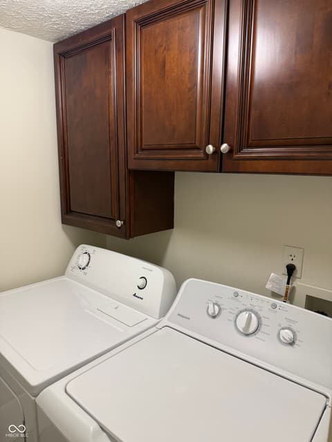 Laundry room at 9861 Royce Drive, Indianapolis, IN