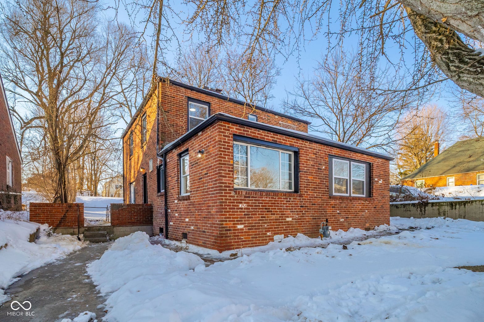 Photo of 1633 W 10th Street, Anderson, IN