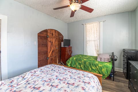 Bedroom at 198 W King Street, Franklin, IN