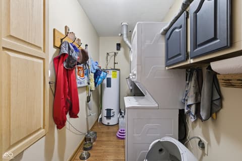 Laundry room at 344 Patriots Landing, Coatesville, IN
