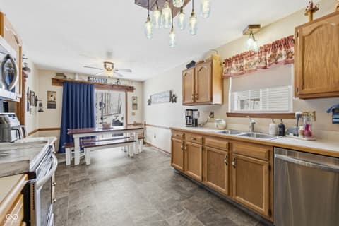Kitchen at 344 Patriots Landing, Coatesville, IN