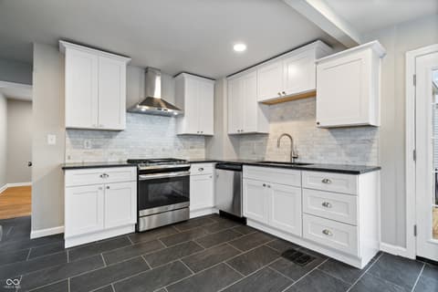 Photo of 306 N 18th Avenue, Beech Grove, IN
