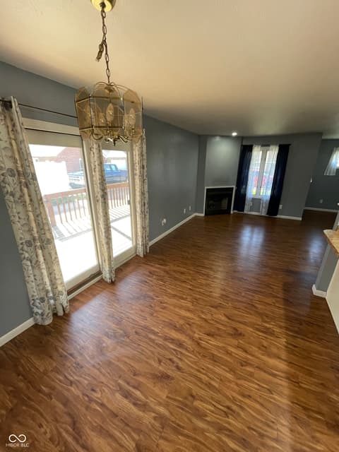 Living room at 708 Pine Tree Court, Seymour, IN