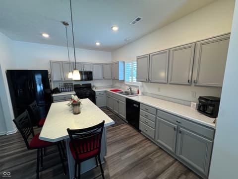 Photo of 512 Montezuma Express Drive, Greenfield, IN