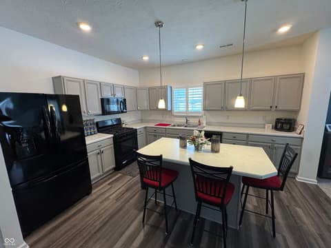 Photo of 512 Montezuma Express Drive, Greenfield, IN