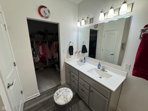 Photo of 512 Montezuma Express Drive, Greenfield, IN