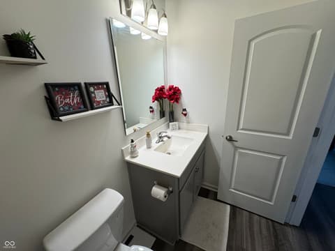 Photo of 512 Montezuma Express Drive, Greenfield, IN