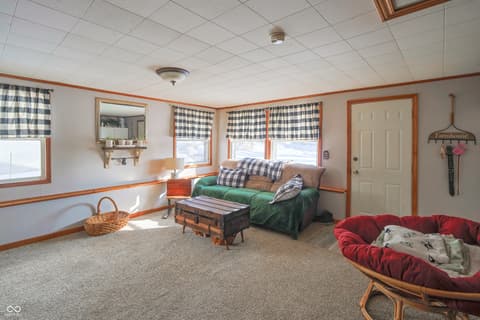 Photo of 447 Hoover Drive
