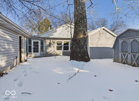 Photo of 201 N Greenbriar Road, Muncie, IN