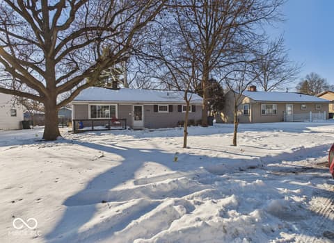 Photo of 201 N Greenbriar Road, Muncie, IN