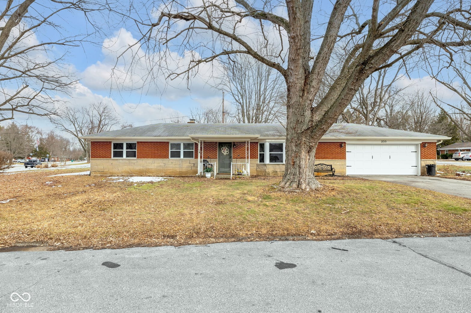 Photo of 235 Venable Drive, Avon, IN