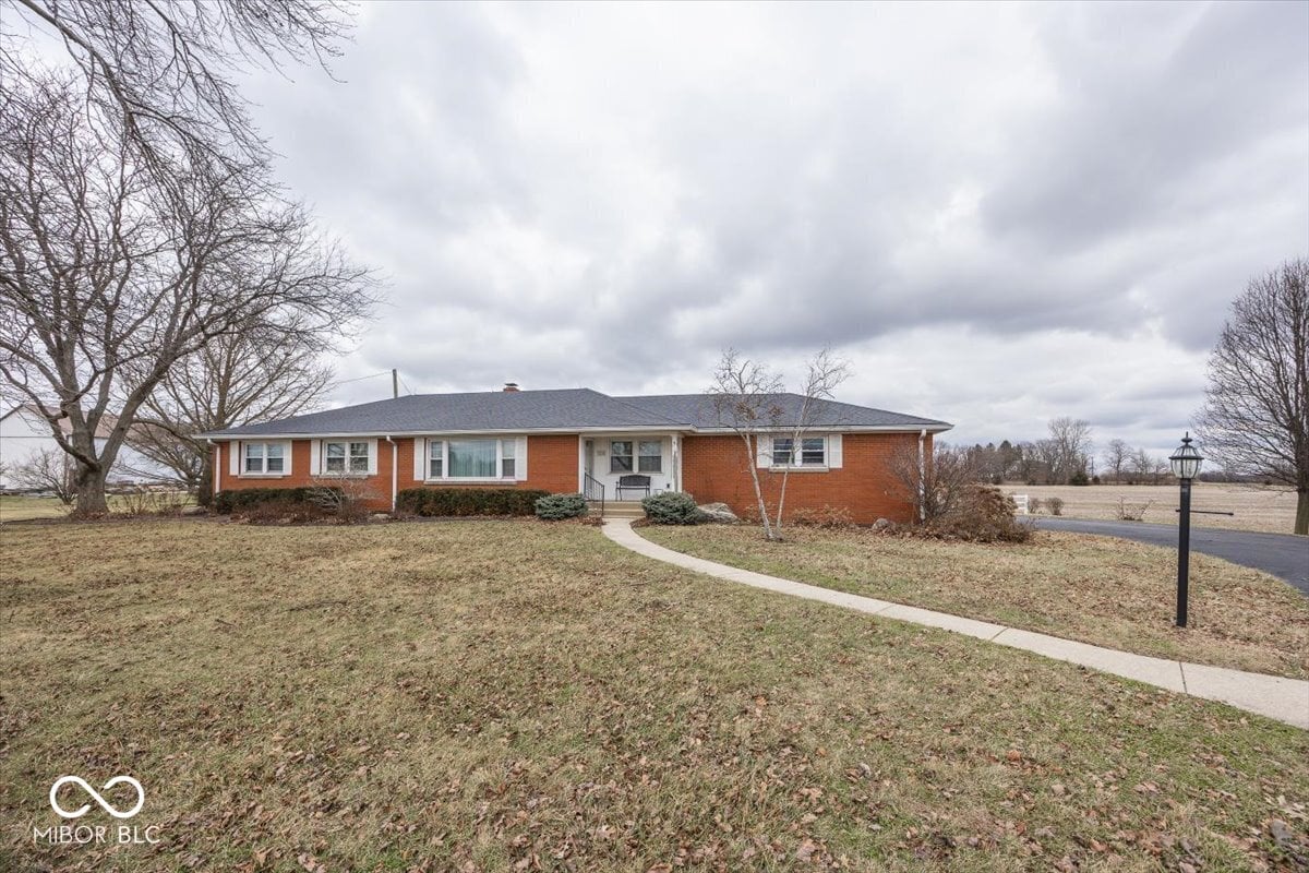 Photo of 7838 W US Highway 52, New Palestine, IN