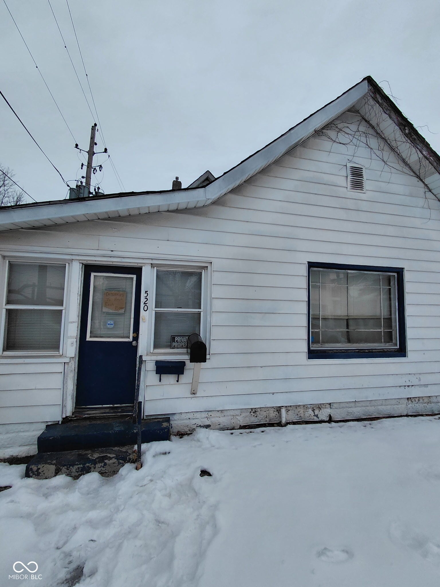 Front exterior at 520 E Minnesota Street, Indianapolis, IN