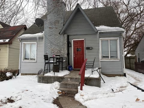 954 N Pershing Avenue
