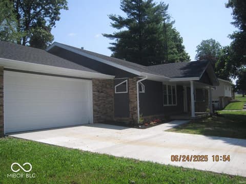 4308 E Maple Manor Parkway