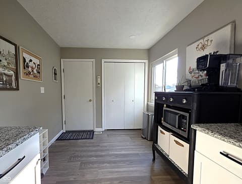 Photo of 148 Sugarwood Lane, Avon, IN