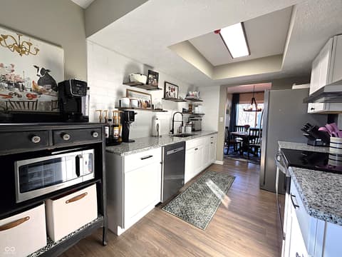 Photo of 148 Sugarwood Lane, Avon, IN