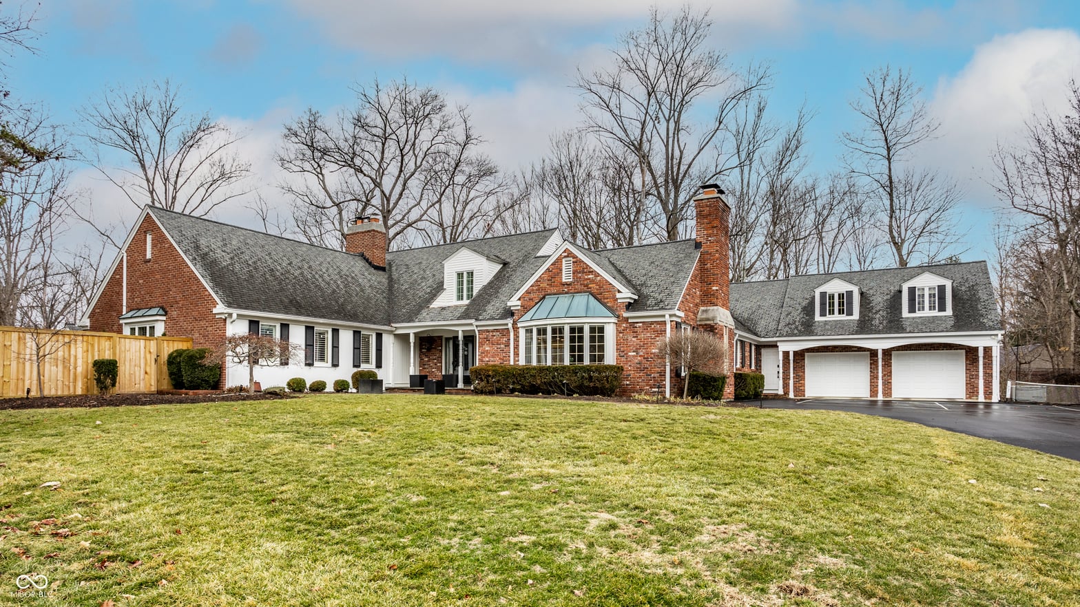 Photo of 646 Somerset Drive W, Indianapolis, IN