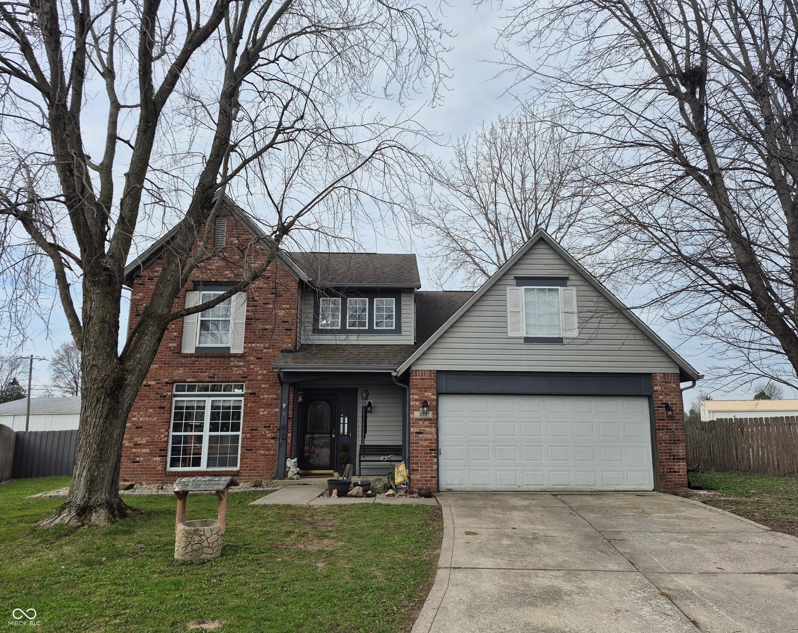 Front exterior at 925 Mallory Parkway, Franklin, IN