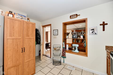Hallway at 4020 S Lynhurst Drive, Indianapolis, IN