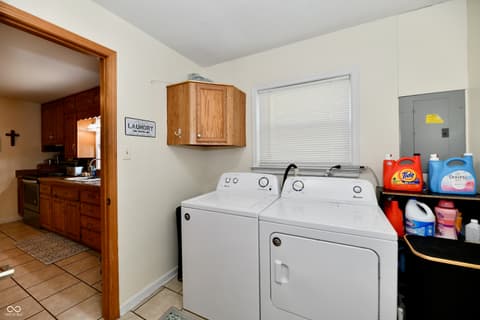 Laundry room at 4020 S Lynhurst Drive, Indianapolis, IN