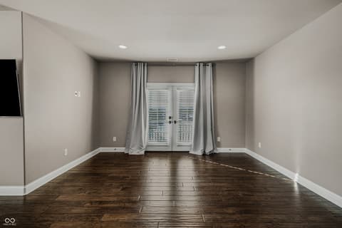 Photo of 1023 Westview Point Drive, Columbus, IN