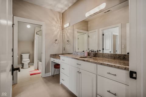 Photo of 1023 Westview Point Drive, Columbus, IN