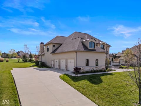 Photo of 1023 Westview Point Drive, Columbus, IN