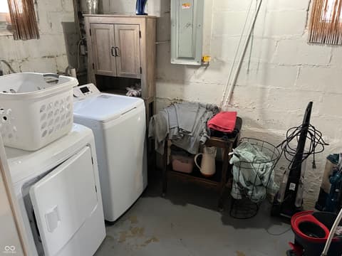 Laundry room at 204 S Barr Street, Crawfordsville, IN