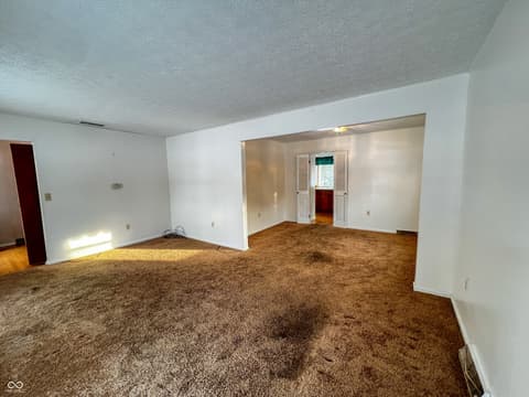 Photo of 585 Cedar Lane, Batesville, IN