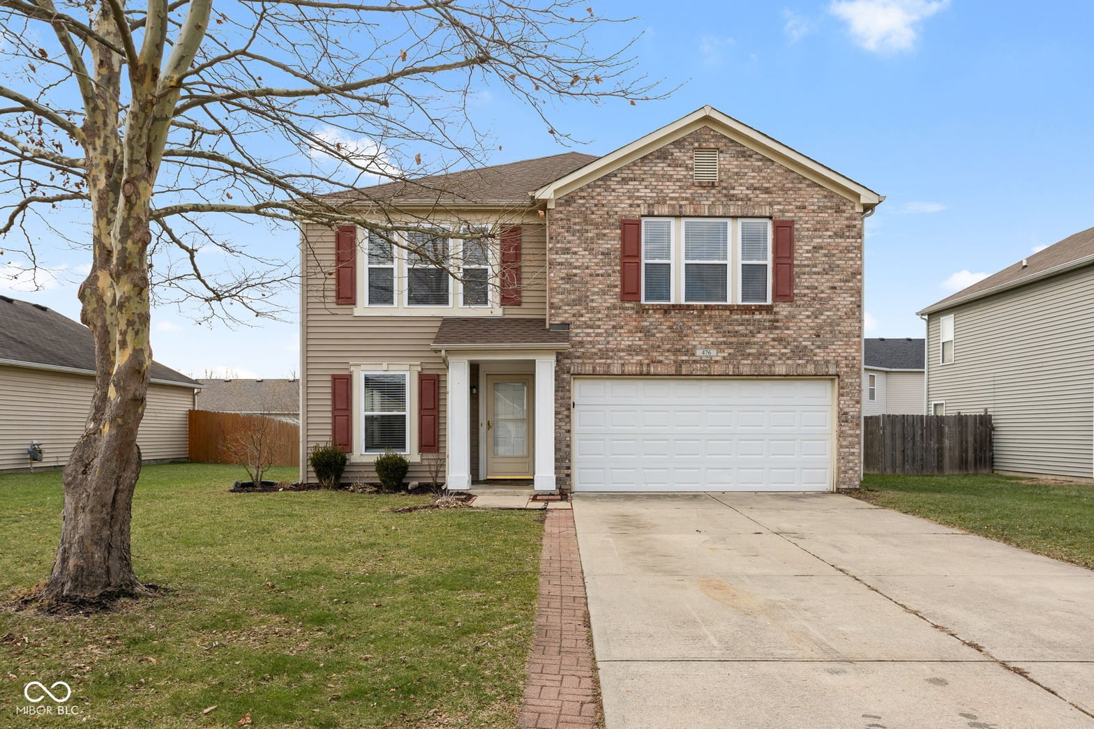 Front exterior at 476 Bourneside Drive, Greenfield, IN