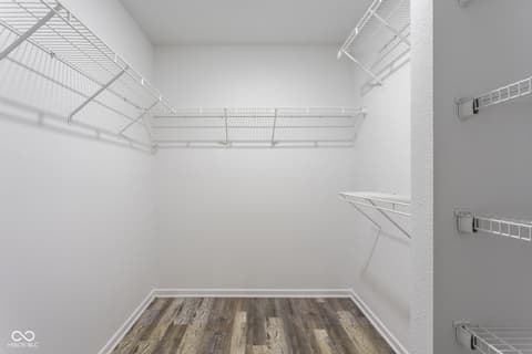 Walk In Closets — 476 Bourneside Drive, Greenfield, IN