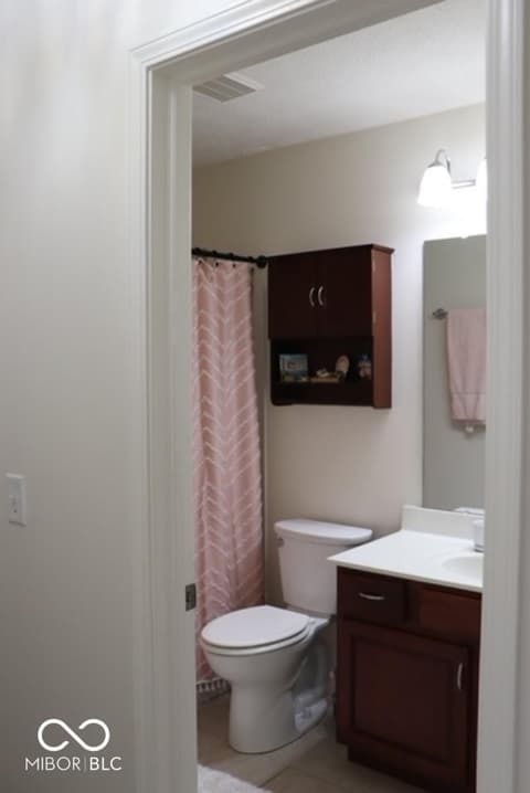 Photo of 528 Dylan Drive, Avon, IN