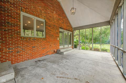 Photo of 695 S St Louis Street, Crawfordsville, IN