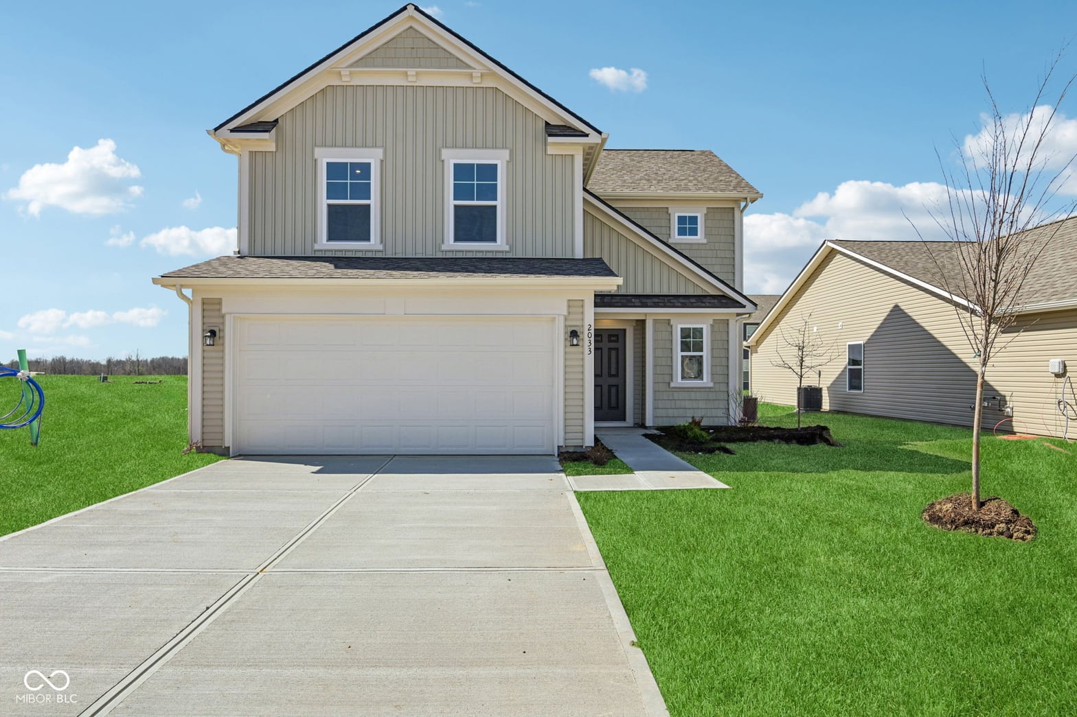 Front exterior at 2033 Black Oak Drive, Shelbyville, IN