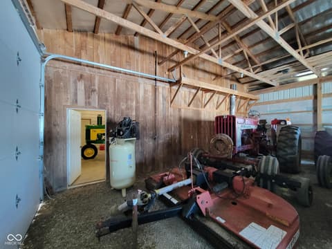 Photo of 1310 N County Road 700 W, North Vernon, IN