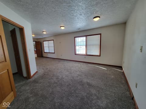 Photo of 1310 N County Road 700 W, North Vernon, IN