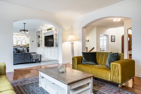 Photo of 9399 Irishmans Run Lane, Zionsville, IN