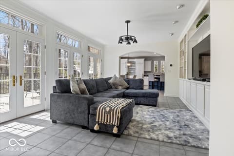 Living room at 9399 Irishmans Run Lane, Zionsville, IN