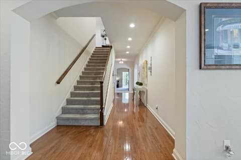 Hallway at 9399 Irishmans Run Lane, Zionsville, IN