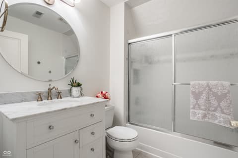 Photo of 9399 Irishmans Run Lane, Zionsville, IN