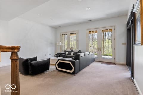 Living room at 9399 Irishmans Run Lane, Zionsville, IN