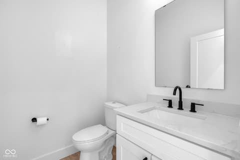 Photo of 1225 Hoyt Avenue, Indianapolis, IN
