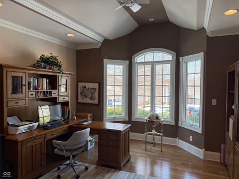 Home office at 3799 N Foxcliff Drive E, Martinsville, IN
