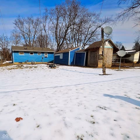 Out Buildings — 1525 E 23rd Street, Muncie, IN