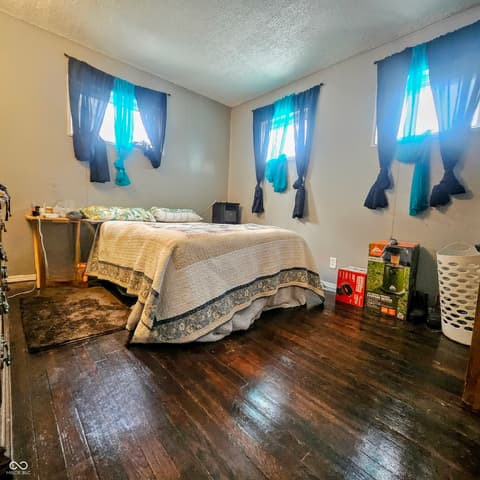 Primary bathroom at 1525 E 23rd Street, Muncie, IN