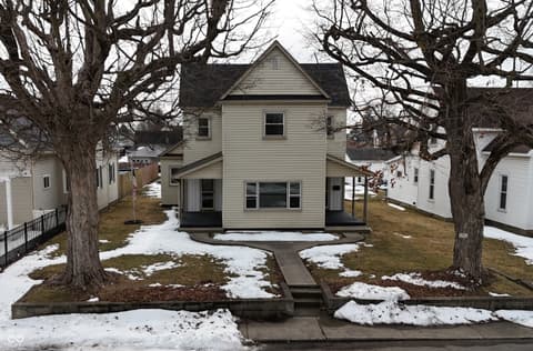 1605 S J Street