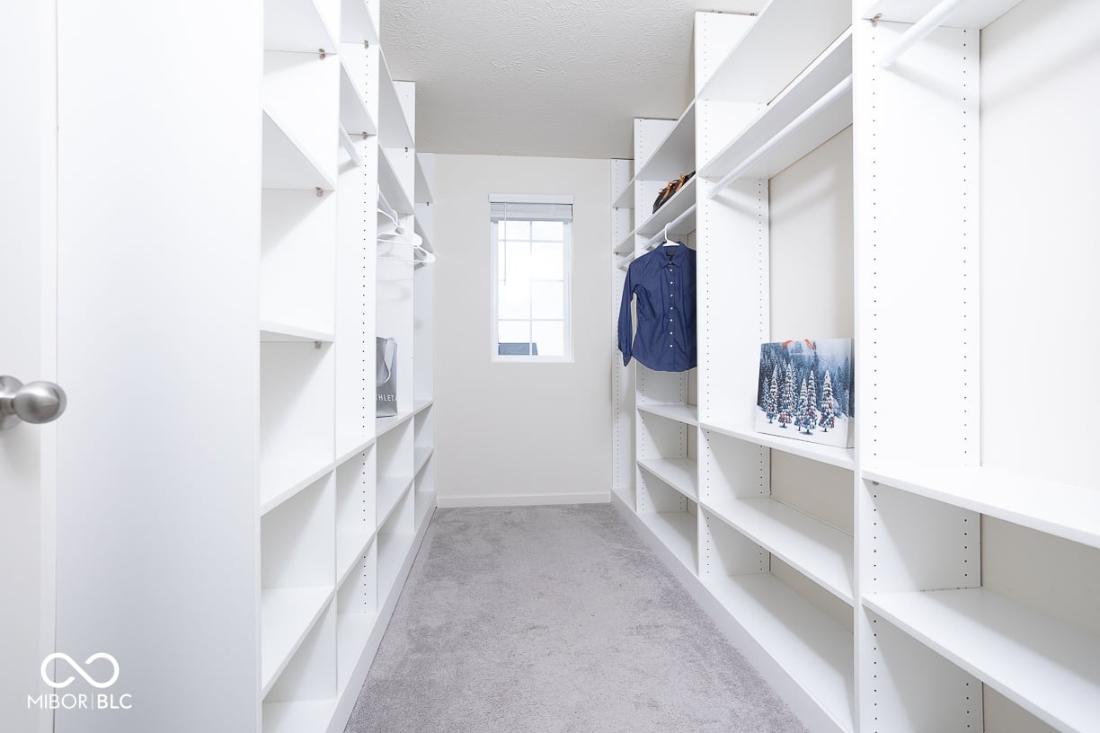 Walk In Closets