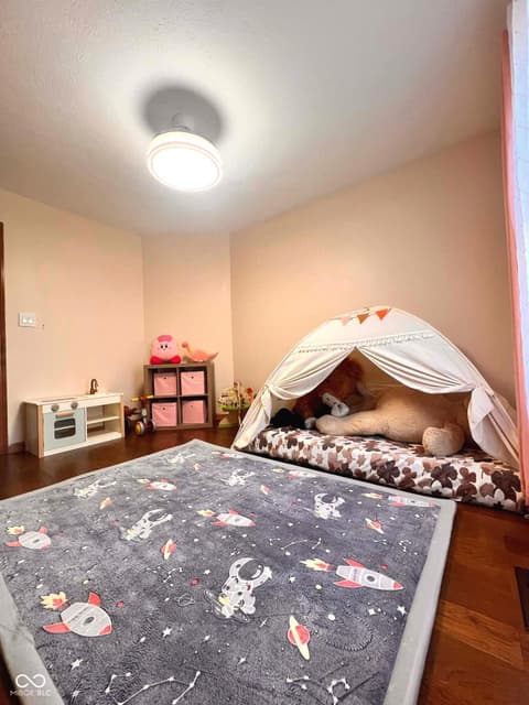 Bedroom at 126 Tracy Ridge Boulevard, Whiteland, IN