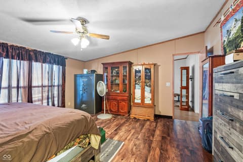 Photo of 8813 W 750 N, Commiskey, IN